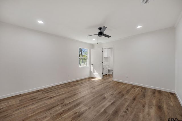 2000 W Oakwood St, Tyler, TX 75702