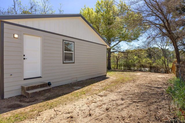 2000 W Oakwood St, Tyler, TX 75702