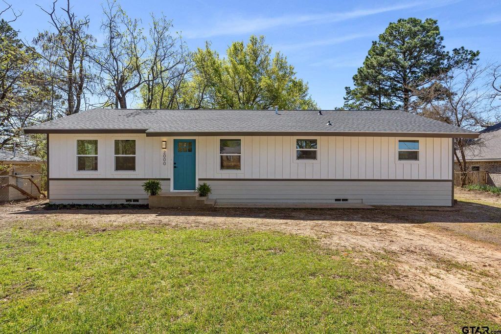 2000 W Oakwood St, Tyler, TX 75702