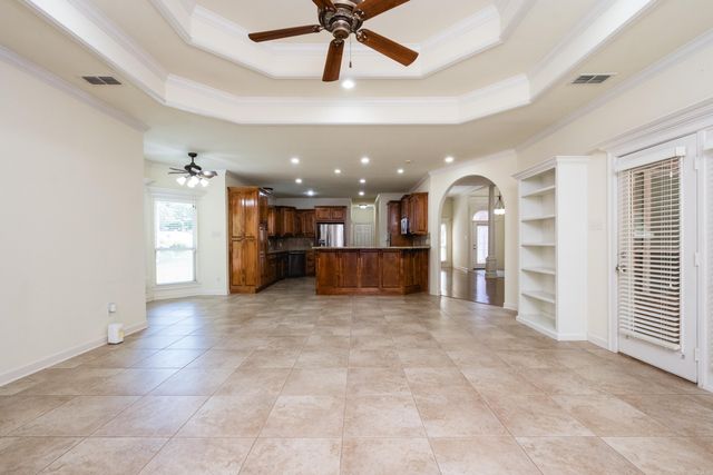 10 Chemin Court, Little Rock, AR 72223
