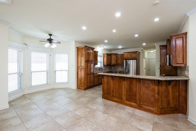 10 Chemin Court, Little Rock, AR 72223