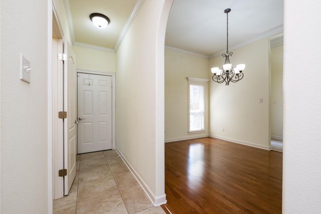10 Chemin Court, Little Rock, AR 72223