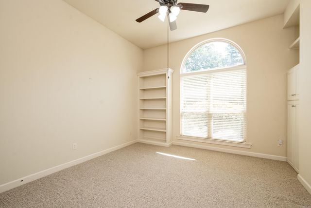 10 Chemin Court, Little Rock, AR 72223