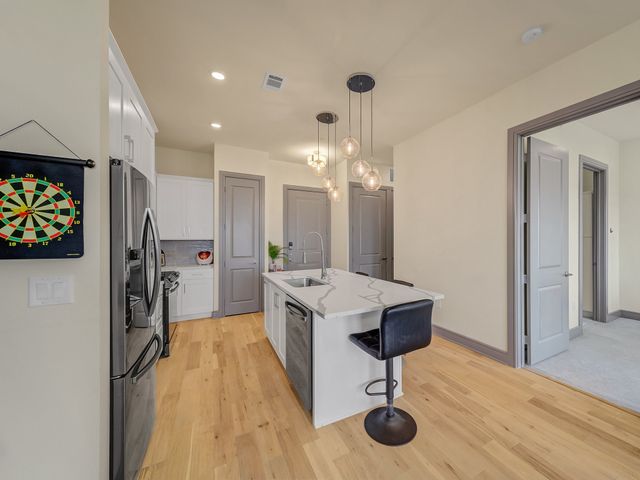 2700 Old Denton Road 4418, Carrollton, TX 75007