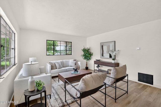 1324 E HALL Street, Tempe, AZ 85281