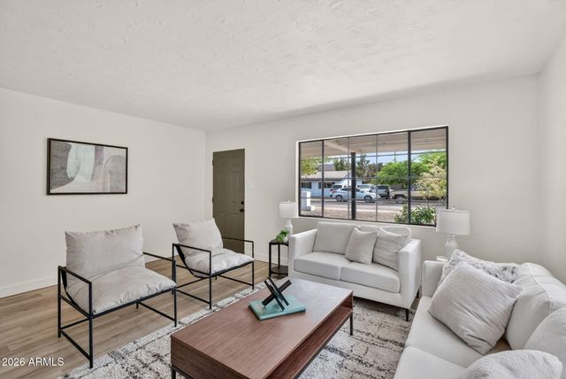 1324 E HALL Street, Tempe, AZ 85281