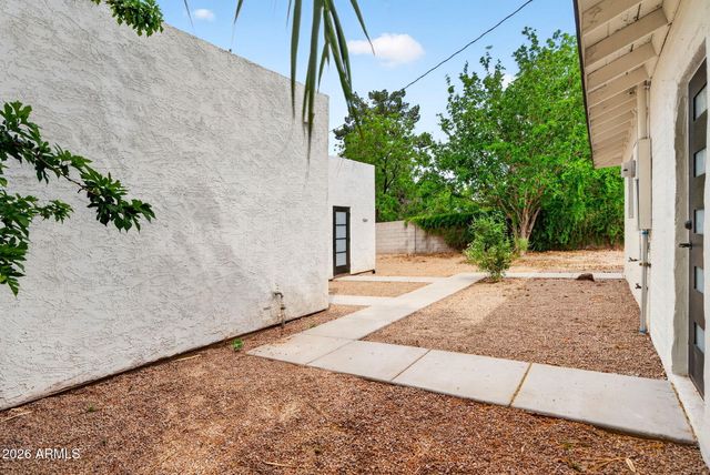 1324 E HALL Street, Tempe, AZ 85281