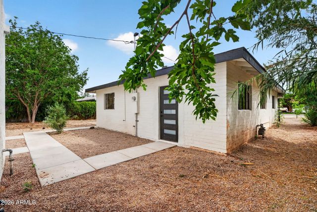 1324 E HALL Street, Tempe, AZ 85281