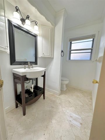 1111 Doral Lane, Houston, TX 77073