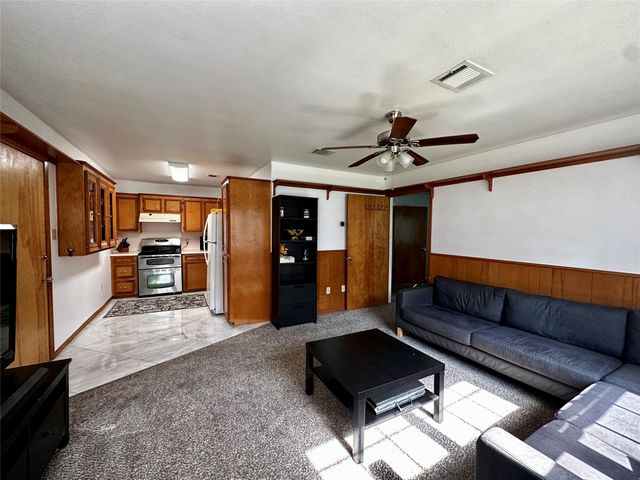 1111 Doral Lane, Houston, TX 77073