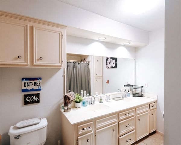 1111 Doral Lane, Houston, TX 77073