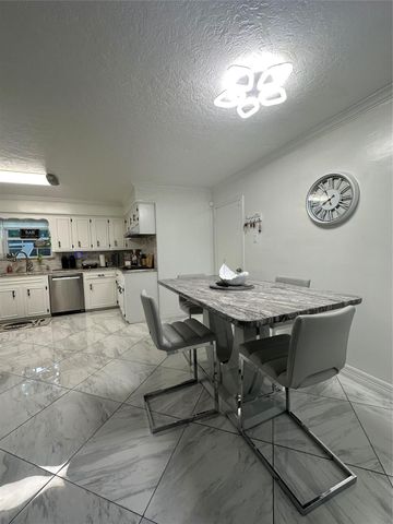 1111 Doral Lane, Houston, TX 77073