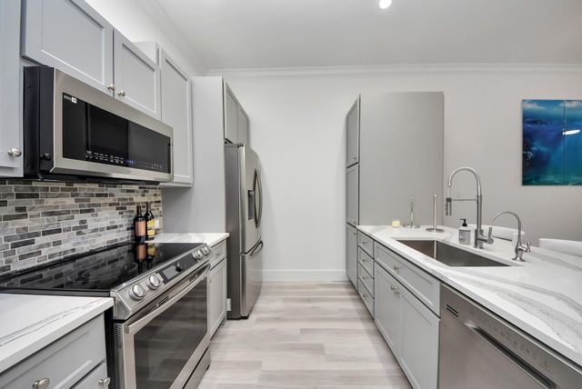 1010 Rosine Street 38, Houston, TX 77019