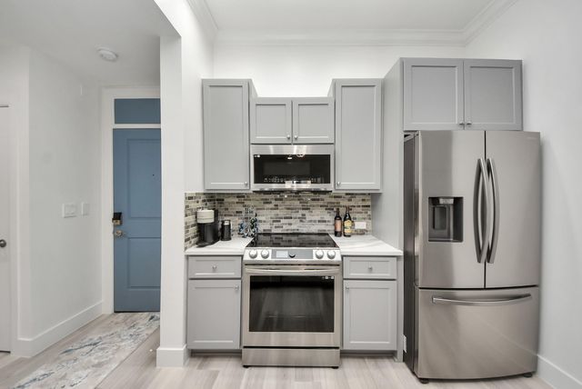 1010 Rosine Street 38, Houston, TX 77019