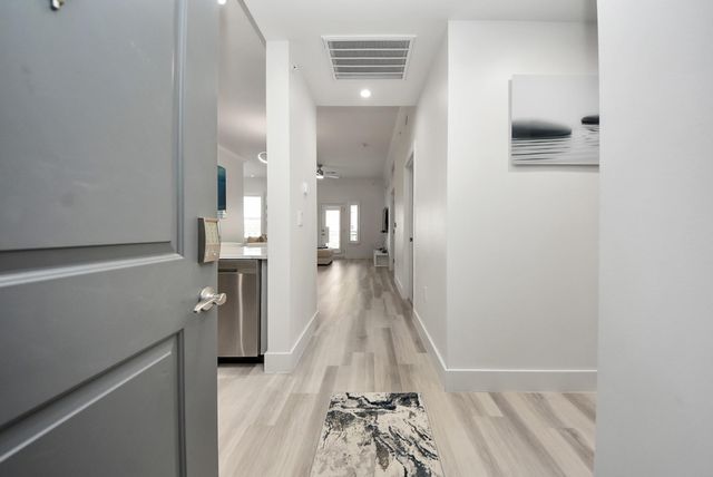 1010 Rosine Street 38, Houston, TX 77019