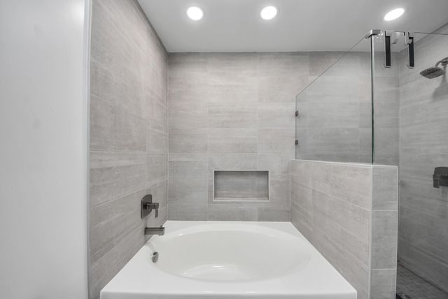 1010 Rosine Street 38, Houston, TX 77019