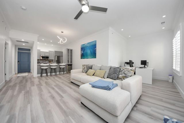 1010 Rosine Street 38, Houston, TX 77019