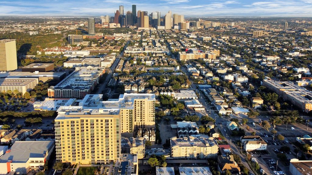 1010 Rosine Street 38, Houston, TX 77019