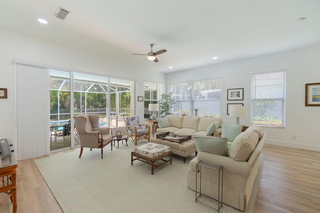 7533 SE Autumn Lane, Hobe Sound, FL 33455