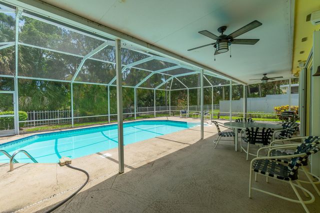 7533 SE Autumn Lane, Hobe Sound, FL 33455