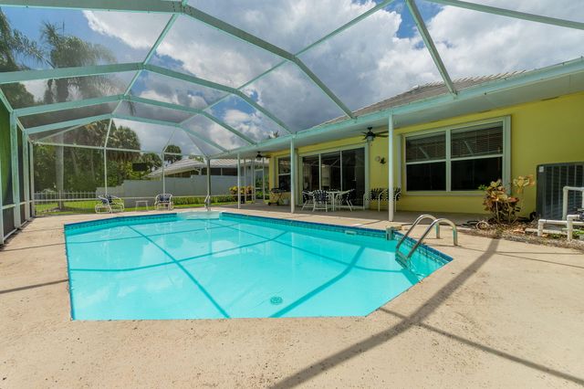 7533 SE Autumn Lane, Hobe Sound, FL 33455