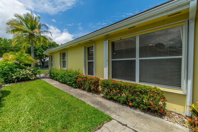 7533 SE Autumn Lane, Hobe Sound, FL 33455