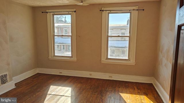 229 W SPRUCE ST, Norristown, PA 19401