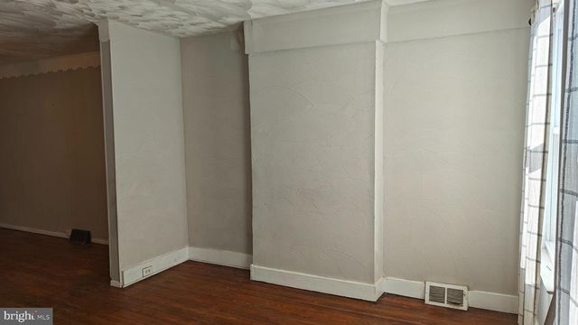 229 W SPRUCE ST, Norristown, PA 19401