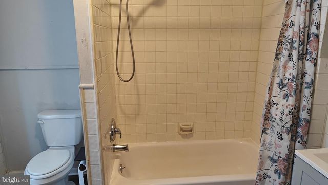 229 W SPRUCE ST, Norristown, PA 19401