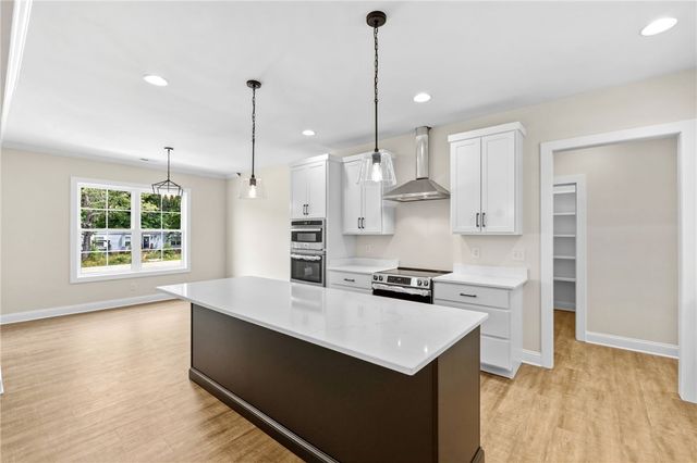 1735 Maw Bridge Road, Central, SC 29630