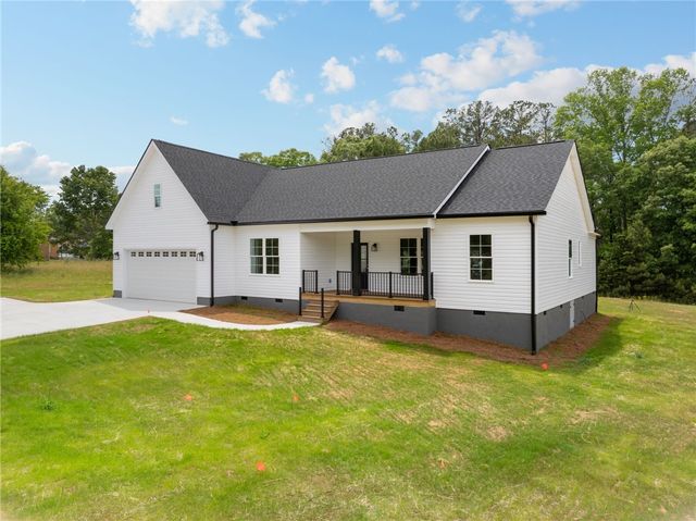 1735 Maw Bridge Road, Central, SC 29630