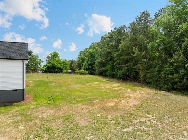 1735 Maw Bridge Road, Central, SC 29630