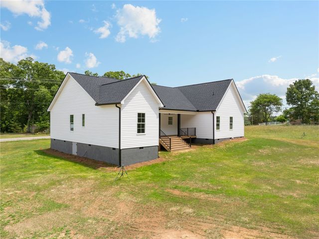 1735 Maw Bridge Road, Central, SC 29630