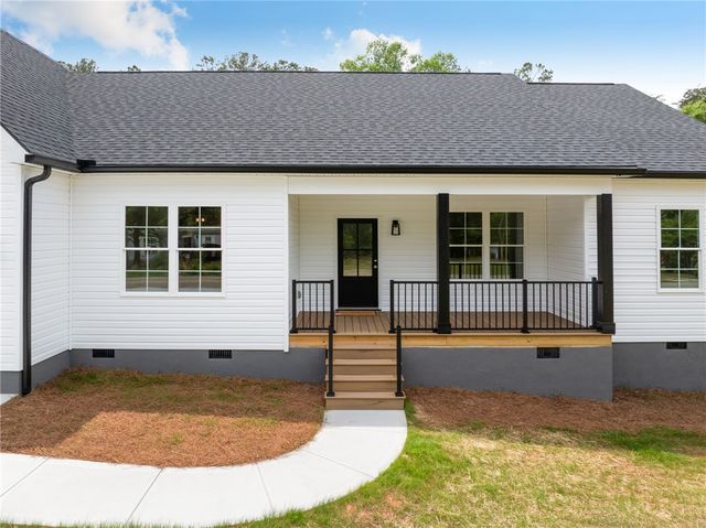 1735 Maw Bridge Road, Central, SC 29630