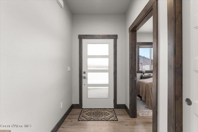 13986 N Rainier Loop, Rathdrum, ID 83858