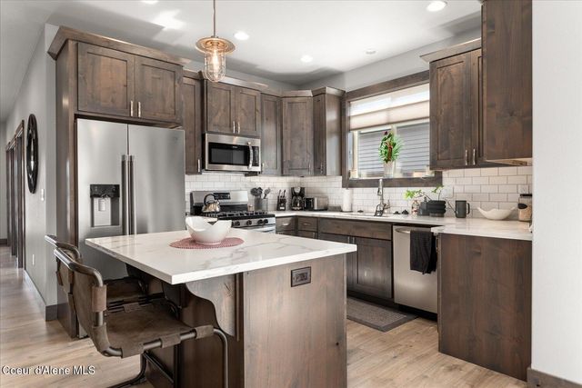 13986 N Rainier Loop, Rathdrum, ID 83858