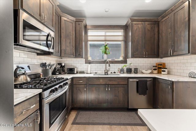 13986 N Rainier Loop, Rathdrum, ID 83858