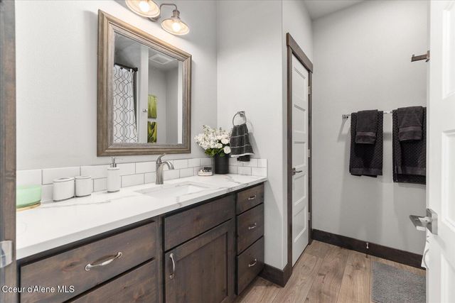 13986 N Rainier Loop, Rathdrum, ID 83858