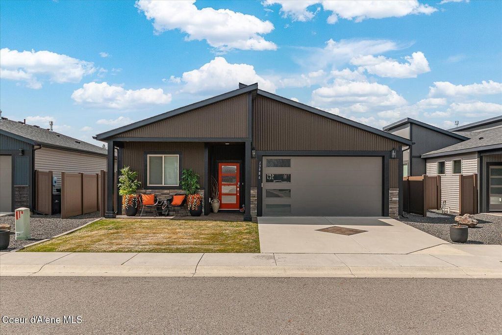 13986 N Rainier Loop, Rathdrum, ID 83858