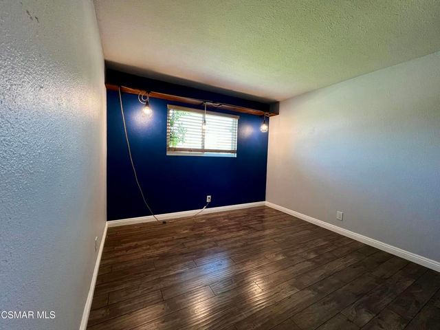 604 Hudspeth Street, Simi Valley, CA 93065