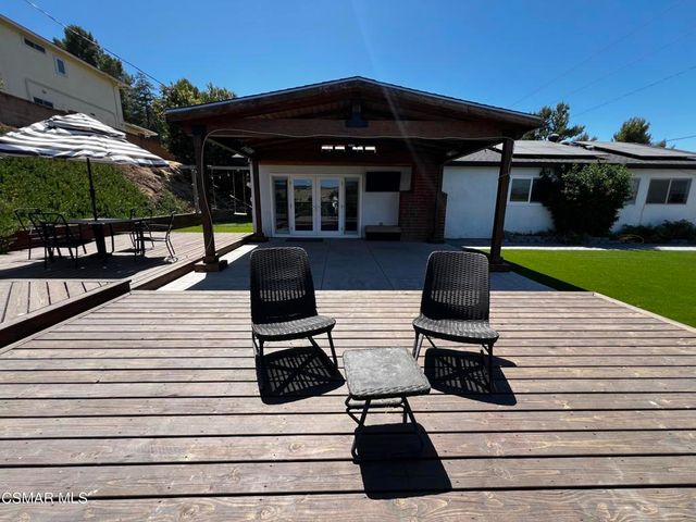 604 Hudspeth Street, Simi Valley, CA 93065
