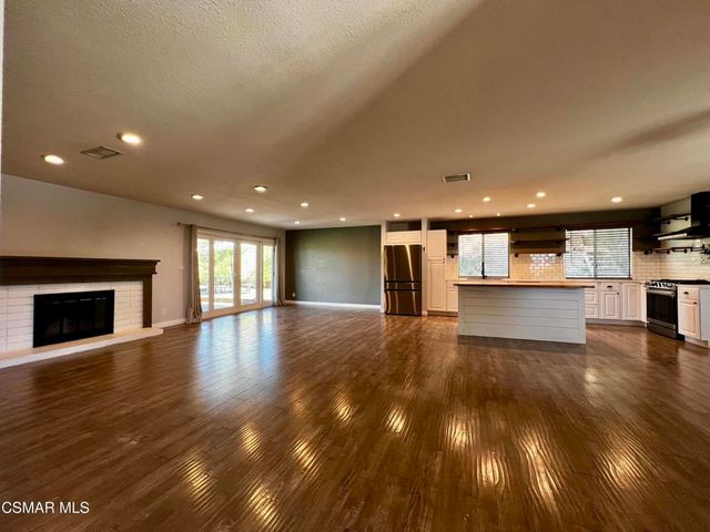 604 Hudspeth Street, Simi Valley, CA 93065