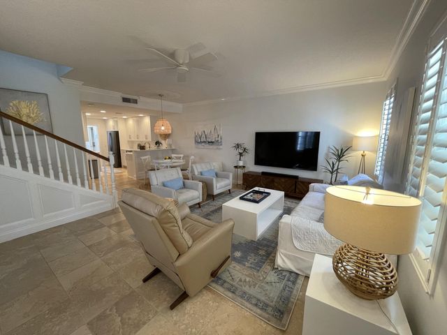 2857 E Community Drive, Jupiter, FL 33458