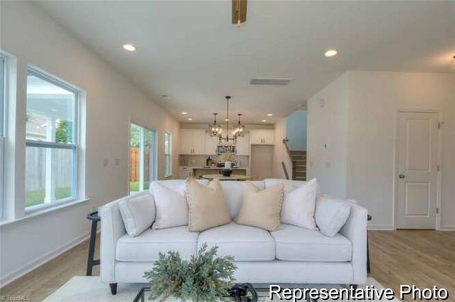 2707 Wood Valley Road 19, Winston-salem, NC 27106