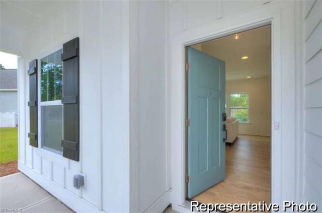 2707 Wood Valley Road 19, Winston-salem, NC 27106