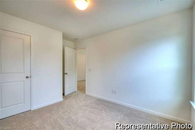 2707 Wood Valley Road 19, Winston-salem, NC 27106