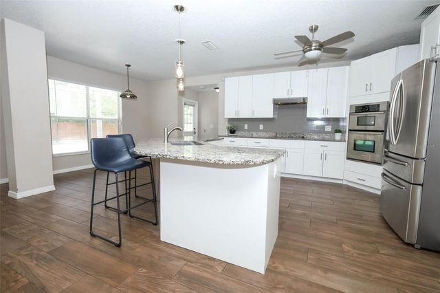 1349 VALLEY PINE CIRCLE, Apopka, FL 32712
