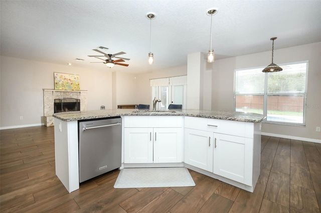 1349 VALLEY PINE CIRCLE, Apopka, FL 32712