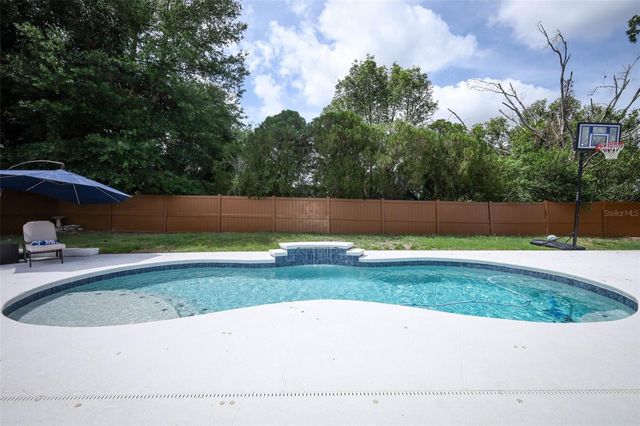 1349 VALLEY PINE CIRCLE, Apopka, FL 32712