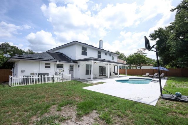 1349 VALLEY PINE CIRCLE, Apopka, FL 32712